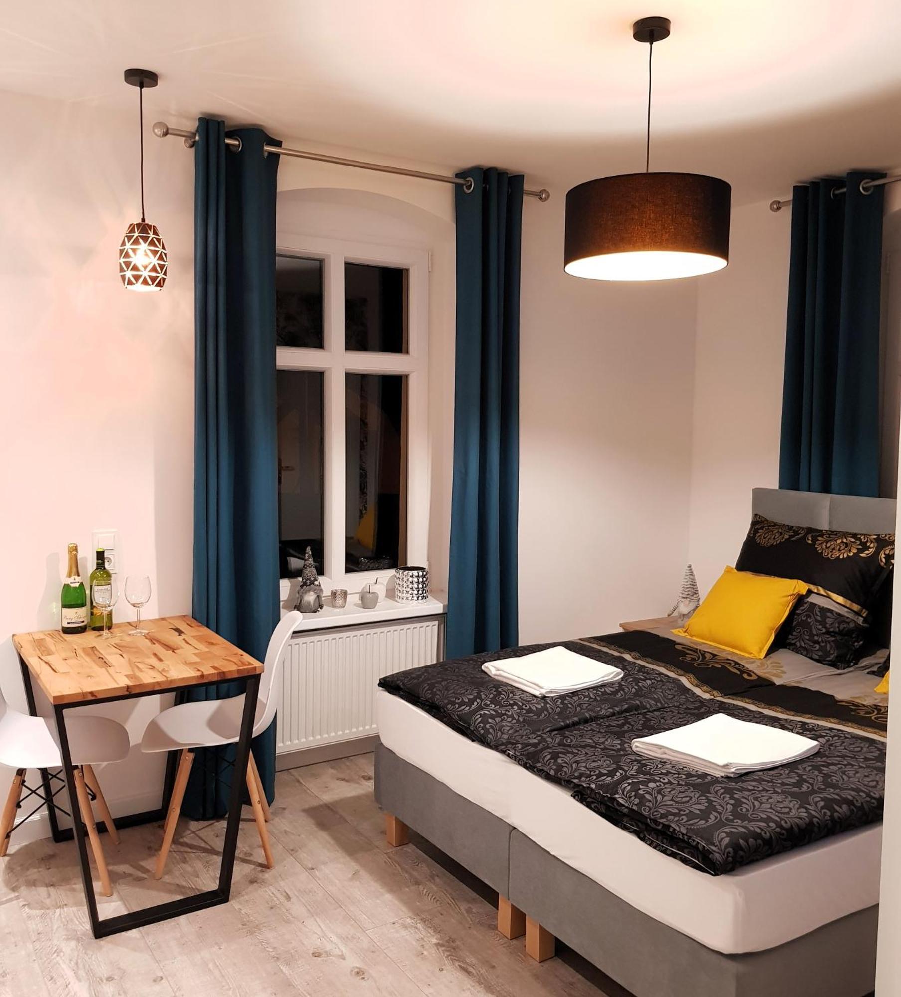 Apartament Przy Placu Piastowskim Jelenia Góra Zimmer foto